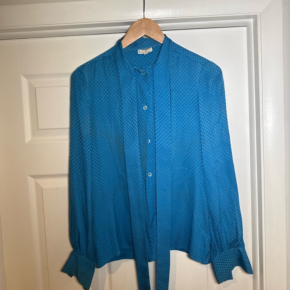CHANEL Turquoise Blouse with Tie Detail